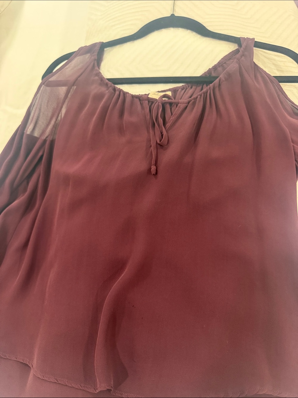 Chelsea flower cold shoulder silk top